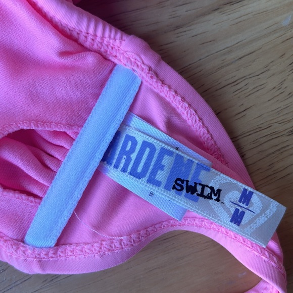 FREE WITH PURCHASE Set of 3 Medium Bikini Tops - Picture 7 of 7